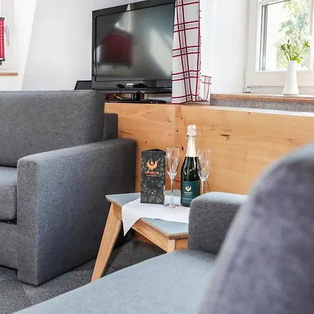 Hotel&restaurant Waldblick 3*