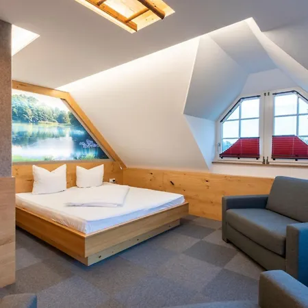 & Restaurant Waldblick Hotell