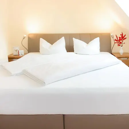 Hotell & Restaurant Waldblick 3*