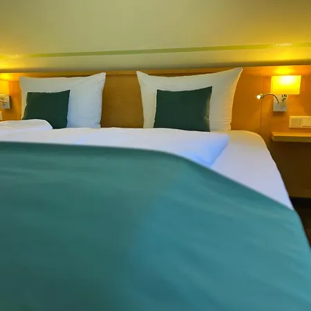 Отель & Restaurant Waldblick 3*