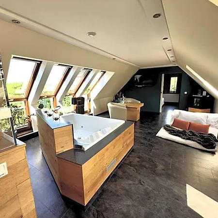 Hotel&restaurant Waldblick 3*