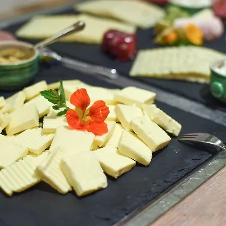 호텔 & Restaurant Waldblick