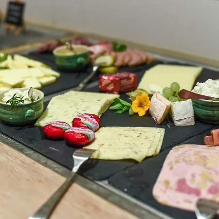 & Restaurant Waldblick 호텔