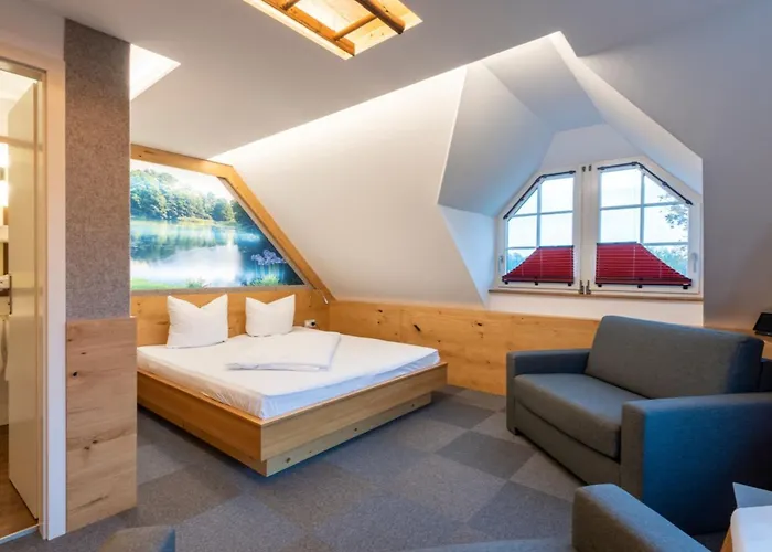 & Restaurant Waldblick Hotell