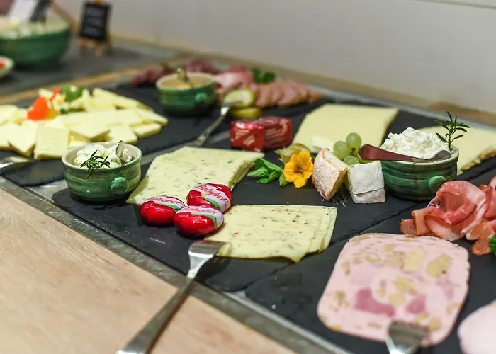 & Restaurant Waldblick Hotell